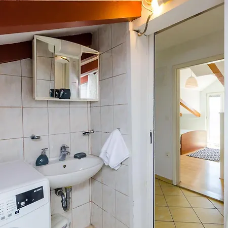 Lukas Apartment